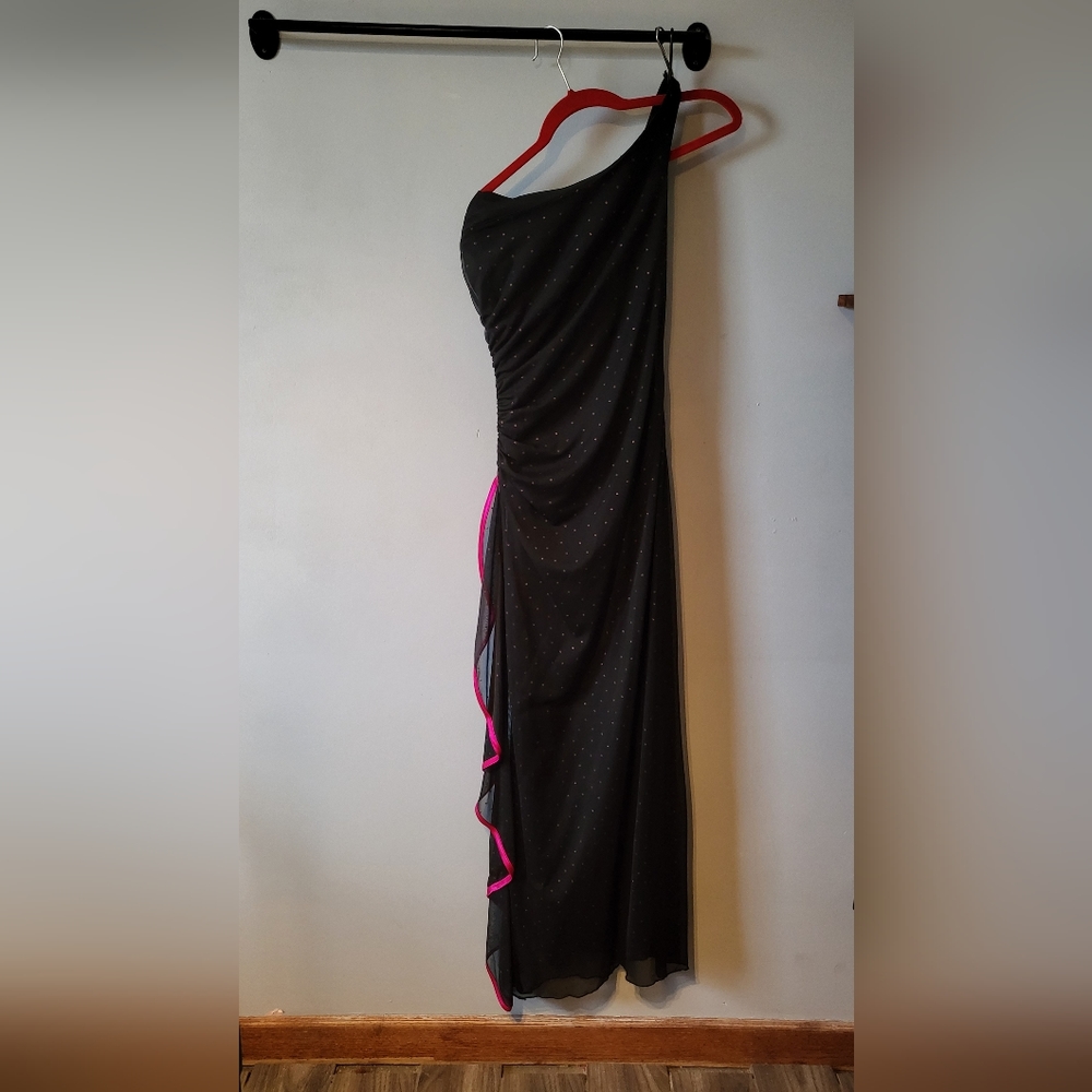 Rampage size Medium Black & Pink Dress